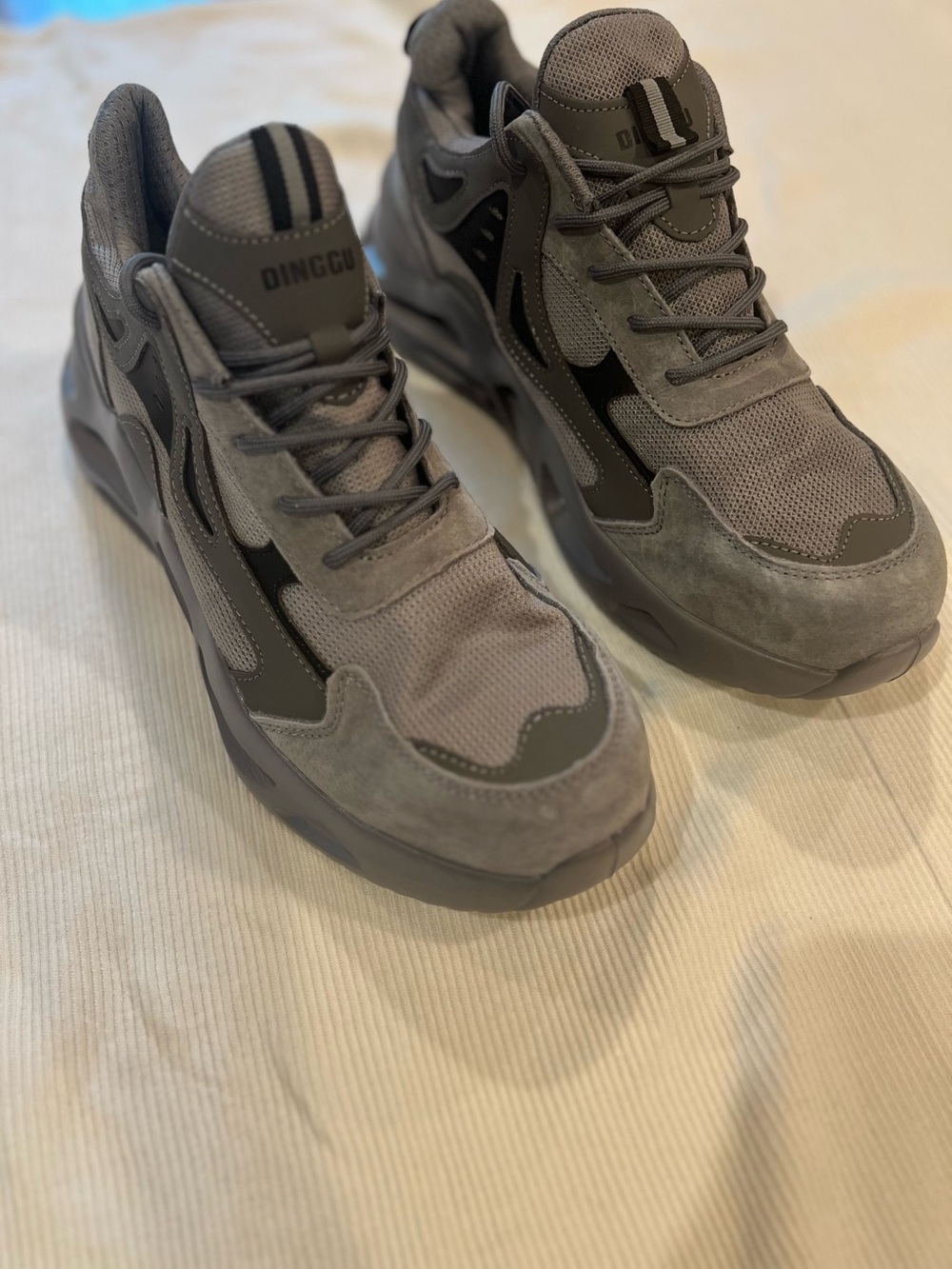 New Dinggu Gray Safety/Athleisure Work Shoes -  Sz 15